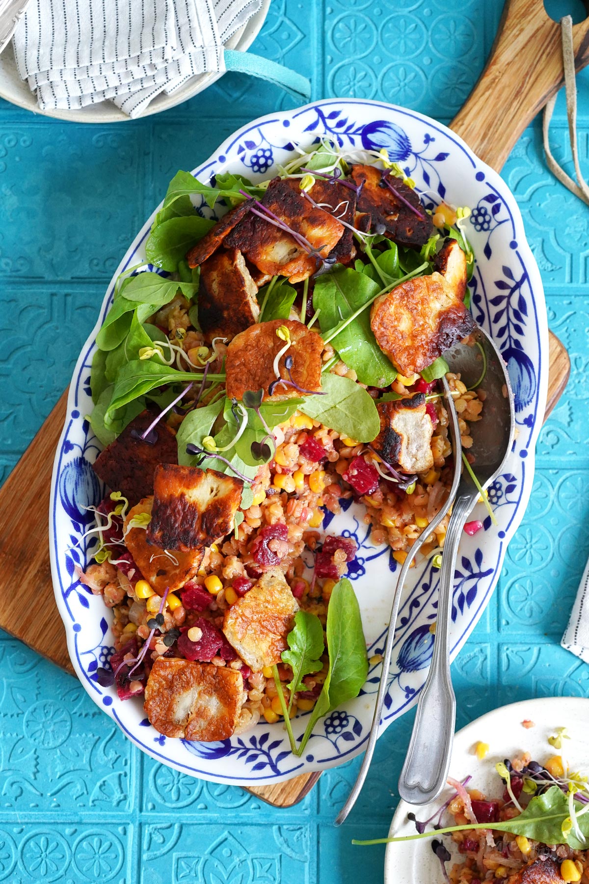 Linsensalat mit Roter Bete & Halloumi | Bake to the roots