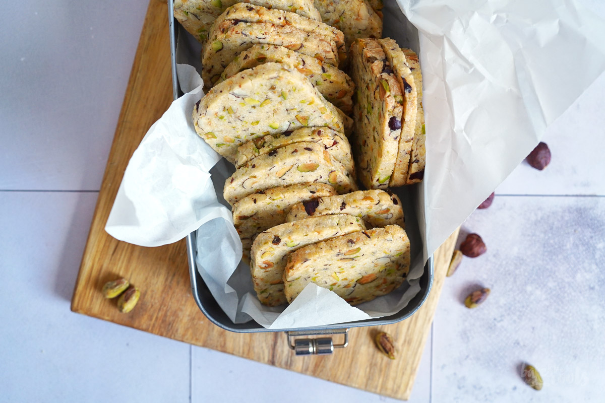 Schweizer Nusstaler | Bake to the roots