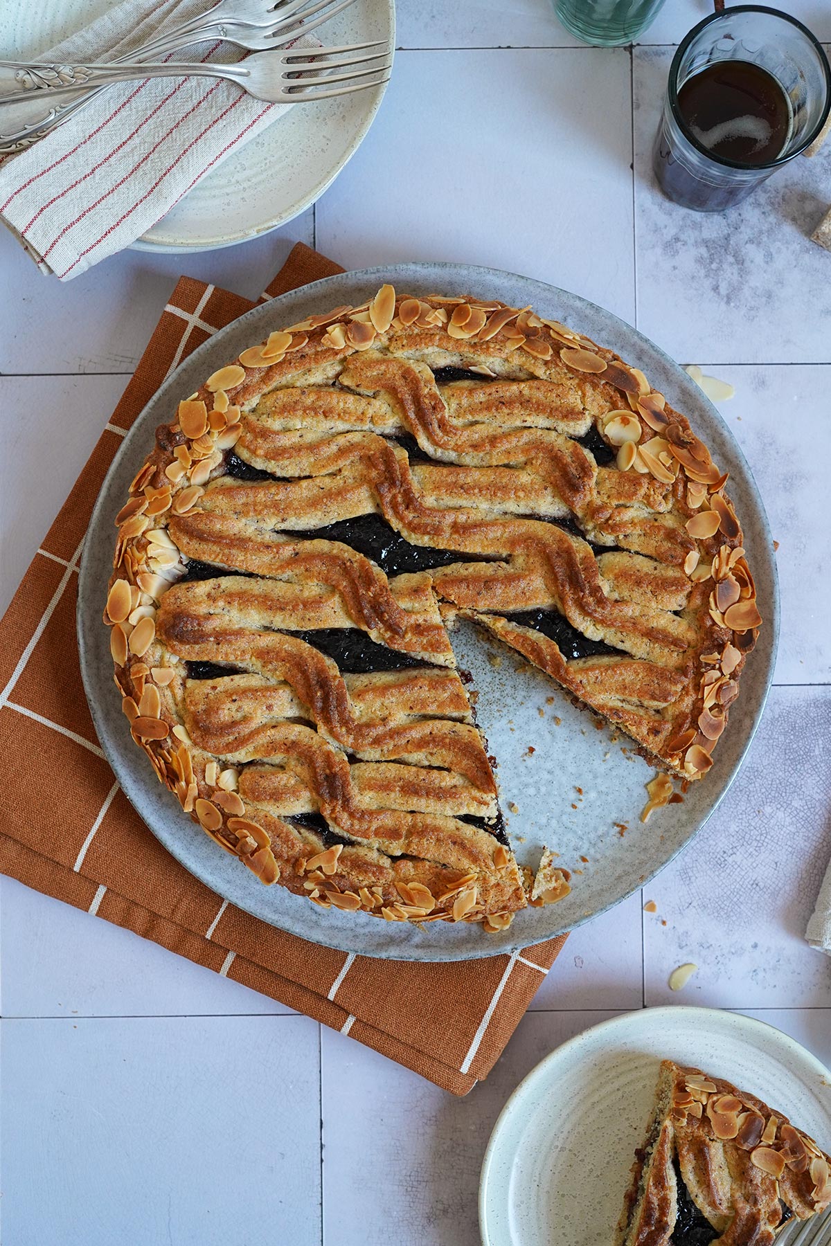 Linzer Torte (mit Johannisbeergelee) | Bake to the roots