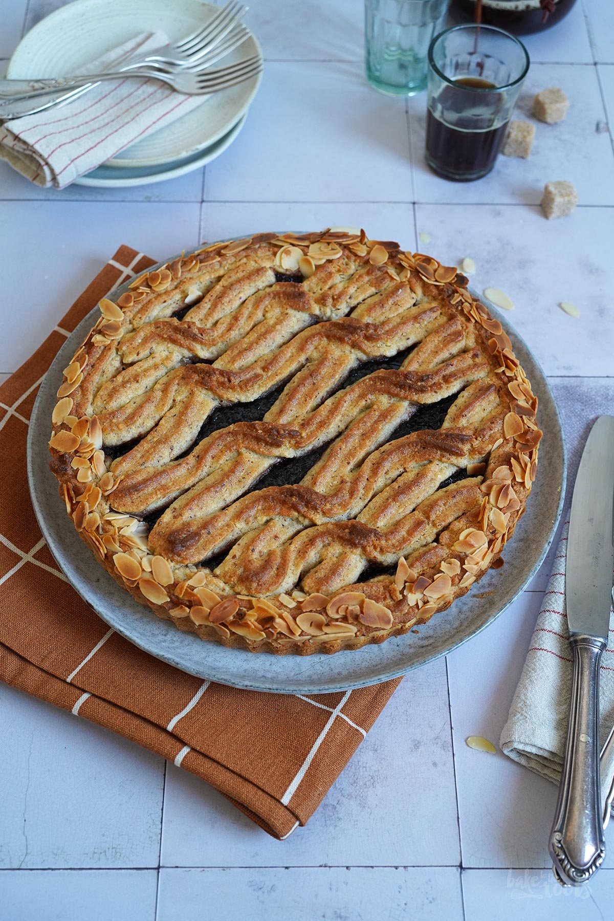 Linzer Torte (mit Johannisbeergelee) | Bake to the roots