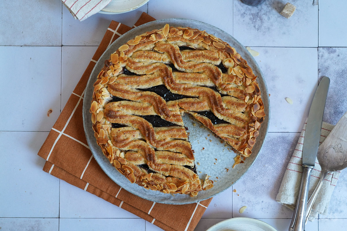 Linzer Torte (mit Johannisbeergelee) | Bake to the roots