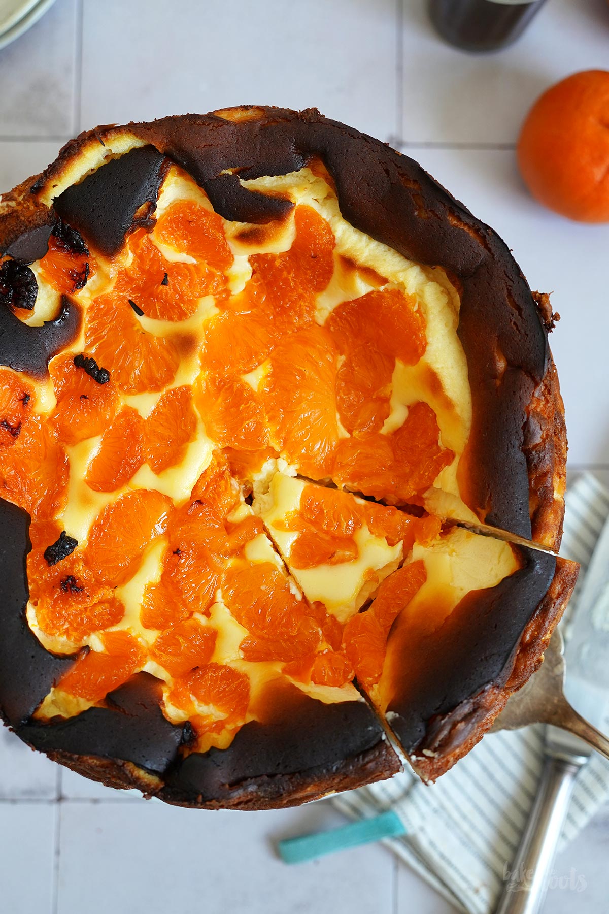 Baskischer Käsekuchen mit Mandarinen | Bake to the roots