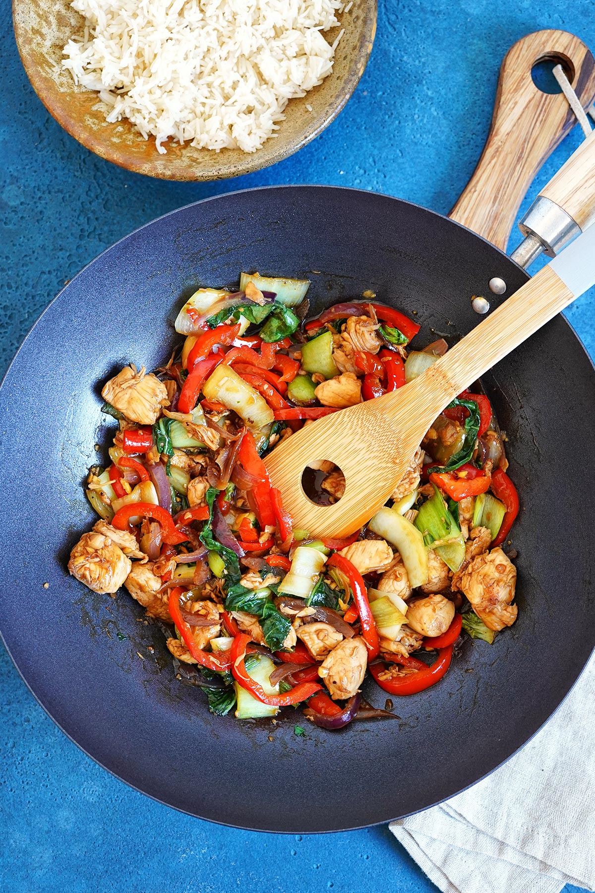 Chicken Teriyaki mit Paprika, Pak Choi & Reis | Bake to the roots