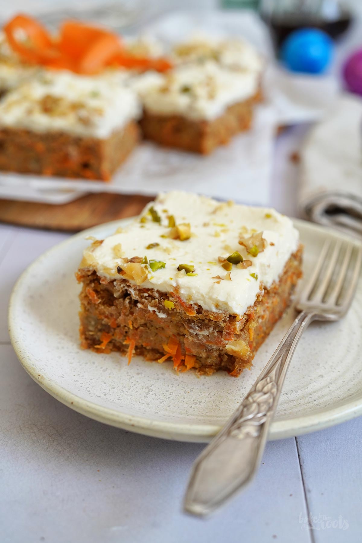 Einfacher Carrot Cake (ohne Eier & mit weniger Zucker) | Bake to the roots