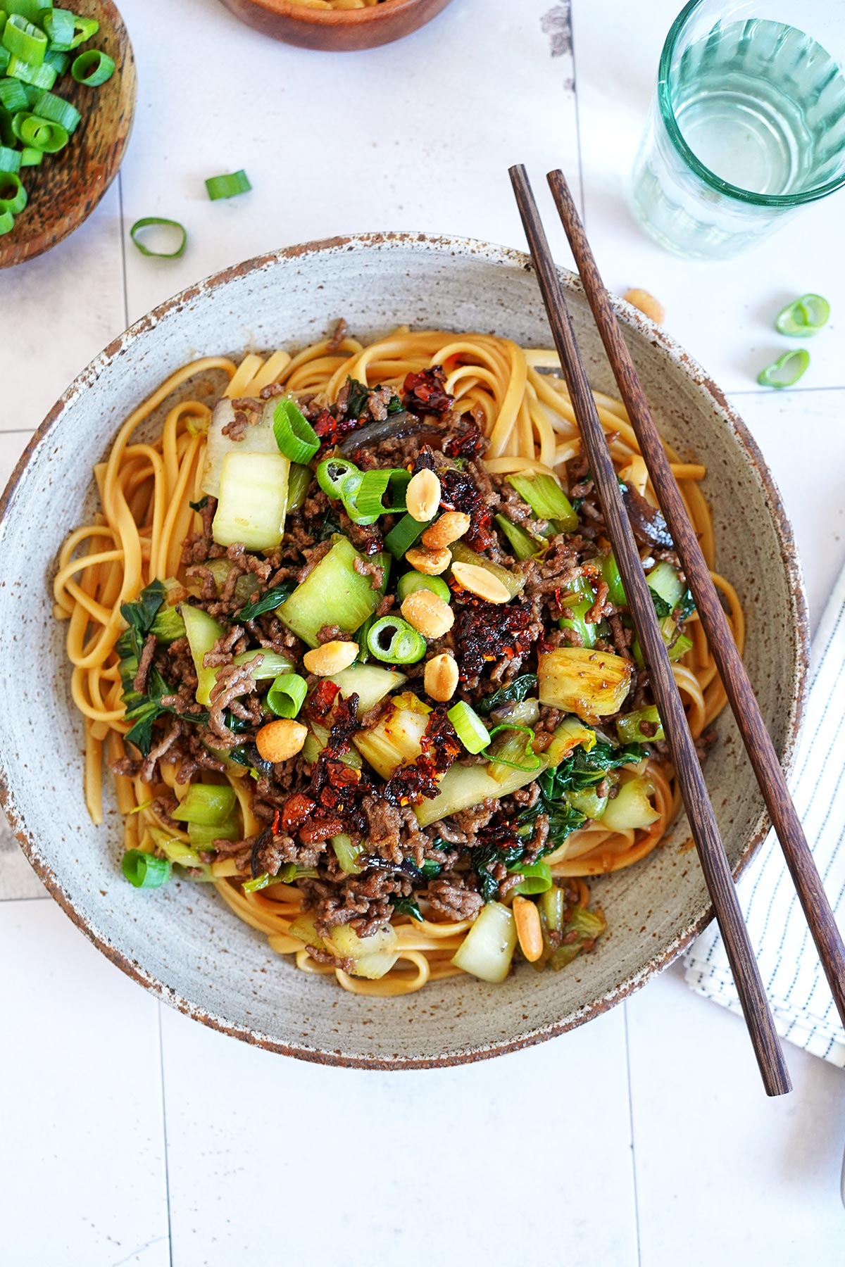 Dandan Style Szechuan Nudeln mit Hackfleisch | Bake to the roots