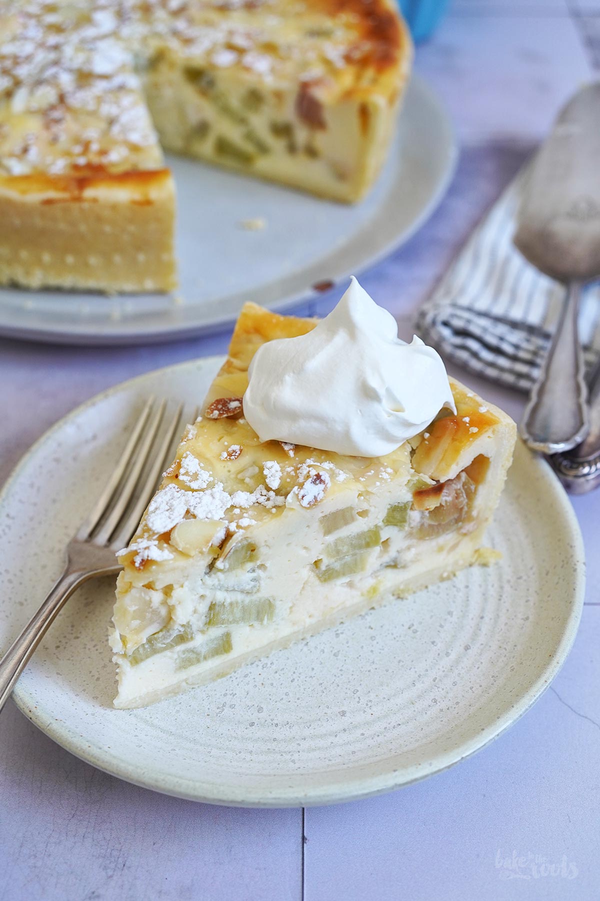 Rhabarber Schmand Kuchen | Bake to the roots