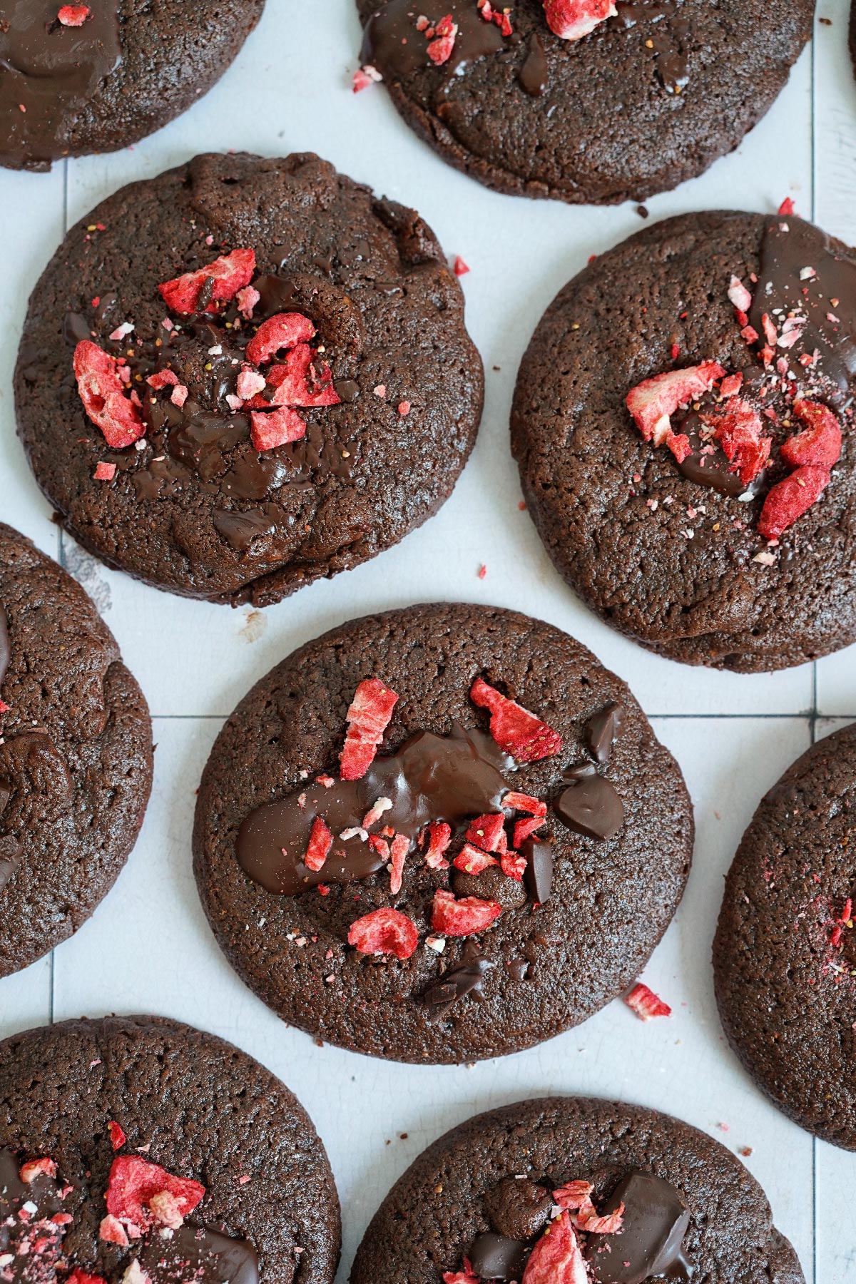 Espresso Strawberry Brownie Cookies | Bake to the roots