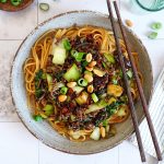 Dandan Style Szechuan Nudeln mit Hackfleisch | Bake to the roots