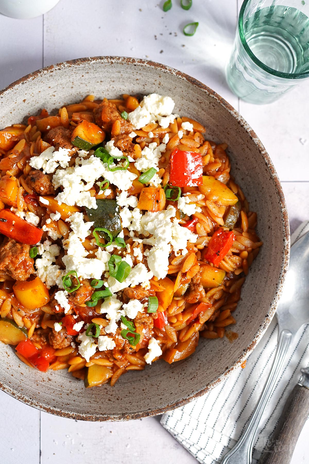 Kritharaki Hackfleisch Topf mit Zucchini & Paprika | Bake to the roots