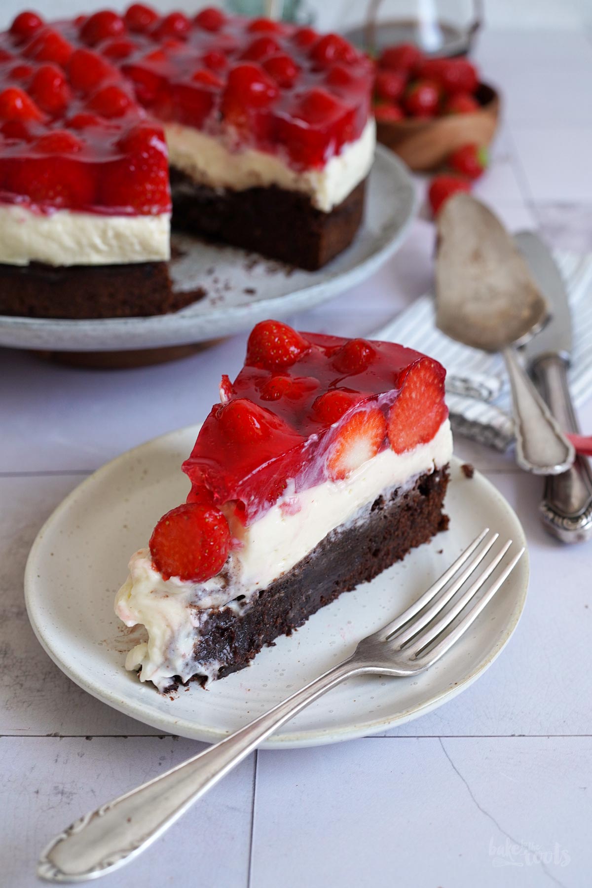 Brownie Erdbeeren Pudding Kuchen | Bake to the roots