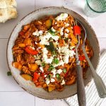 Kritharaki Hackfleisch Topf mit Zucchini & Paprika | Bake to the roots