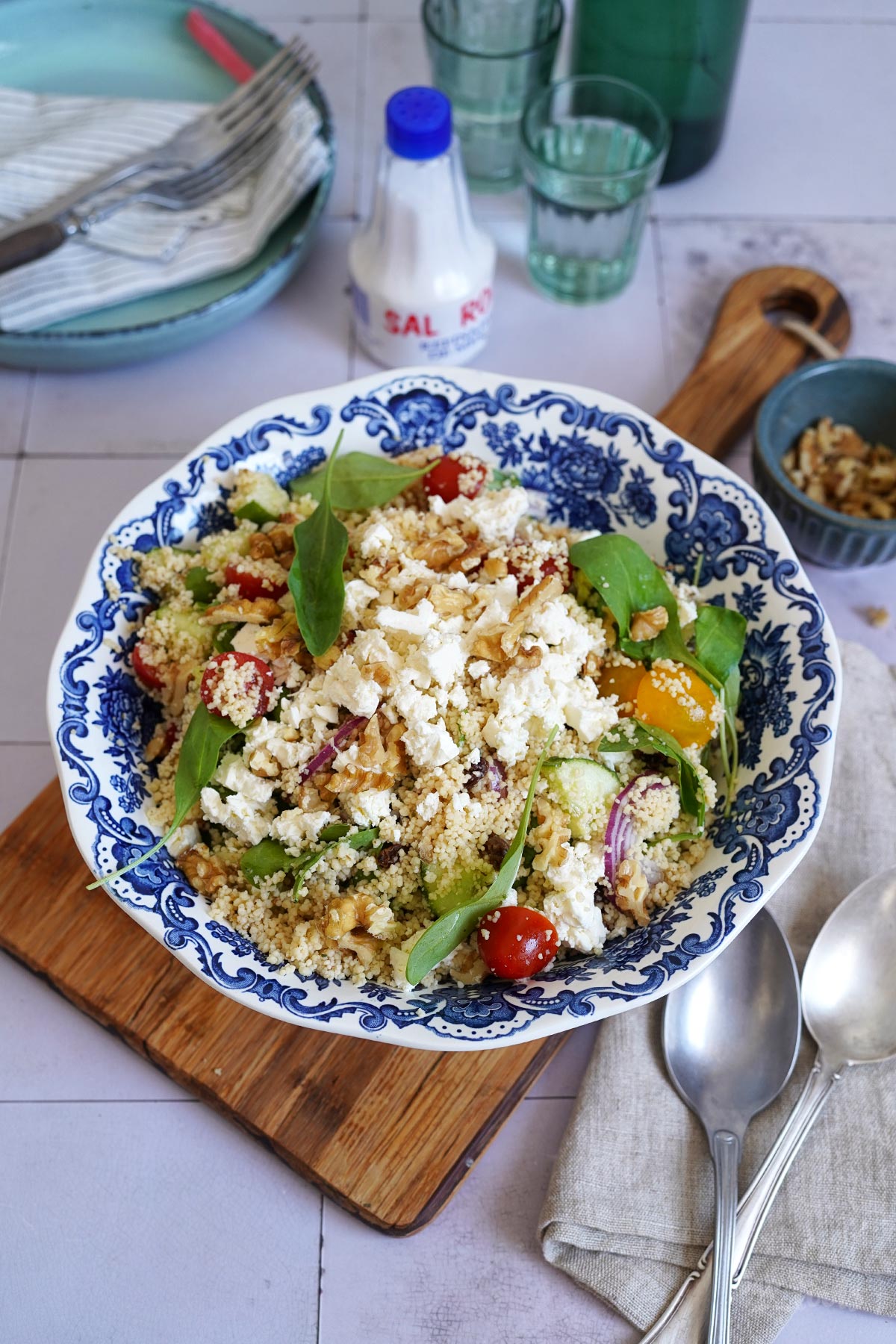 Couscous Salat mit Tomaten, Gurke & Za'atar | Bake to the roots