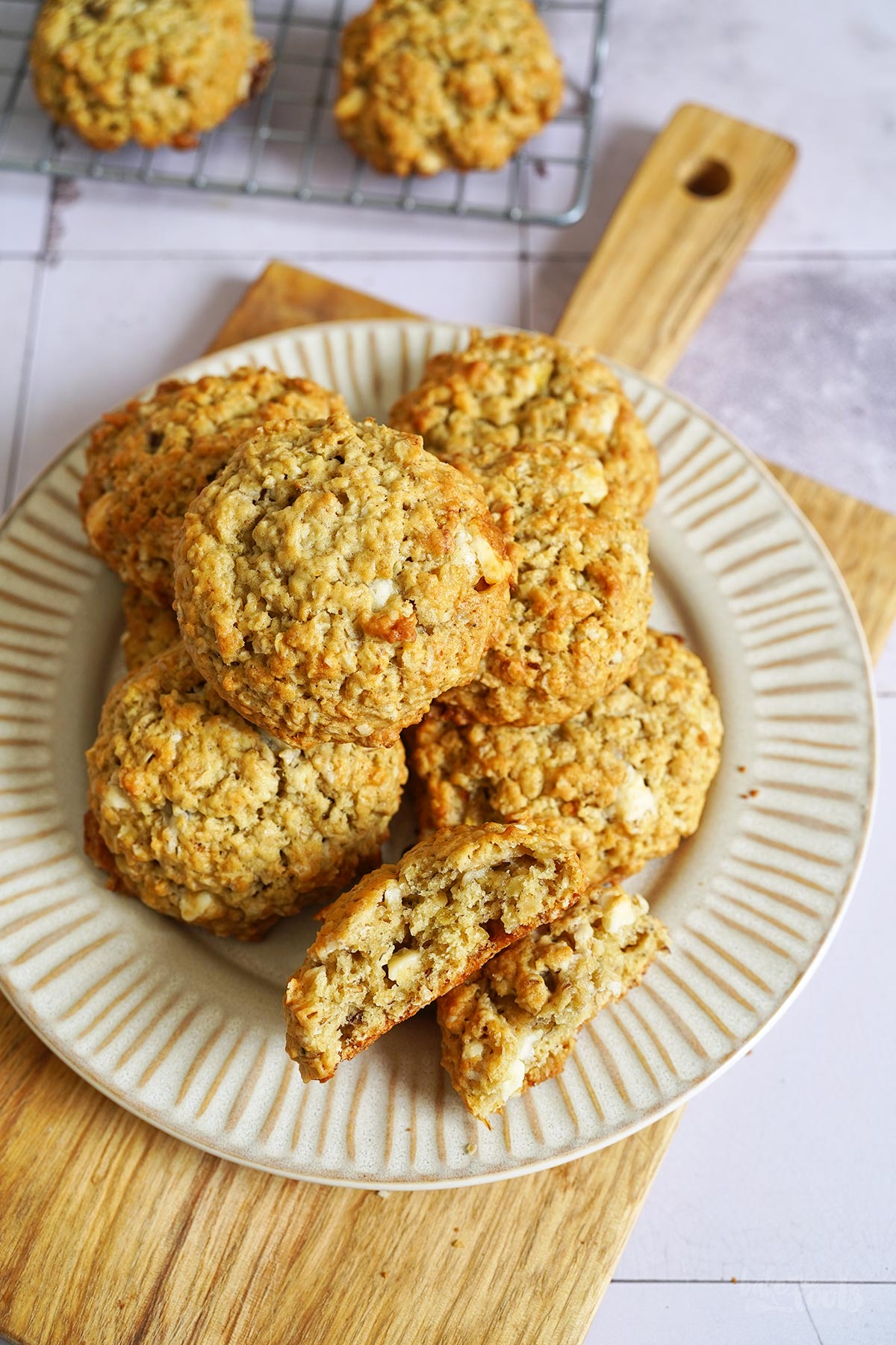 Bananen, Haferflocken & Weiße Schokolade Cookies | Bake to the roots