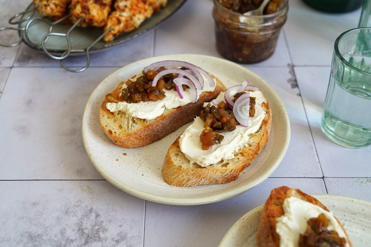 Einfaches Zucchini Chutney (Relish) | Bake to the roots