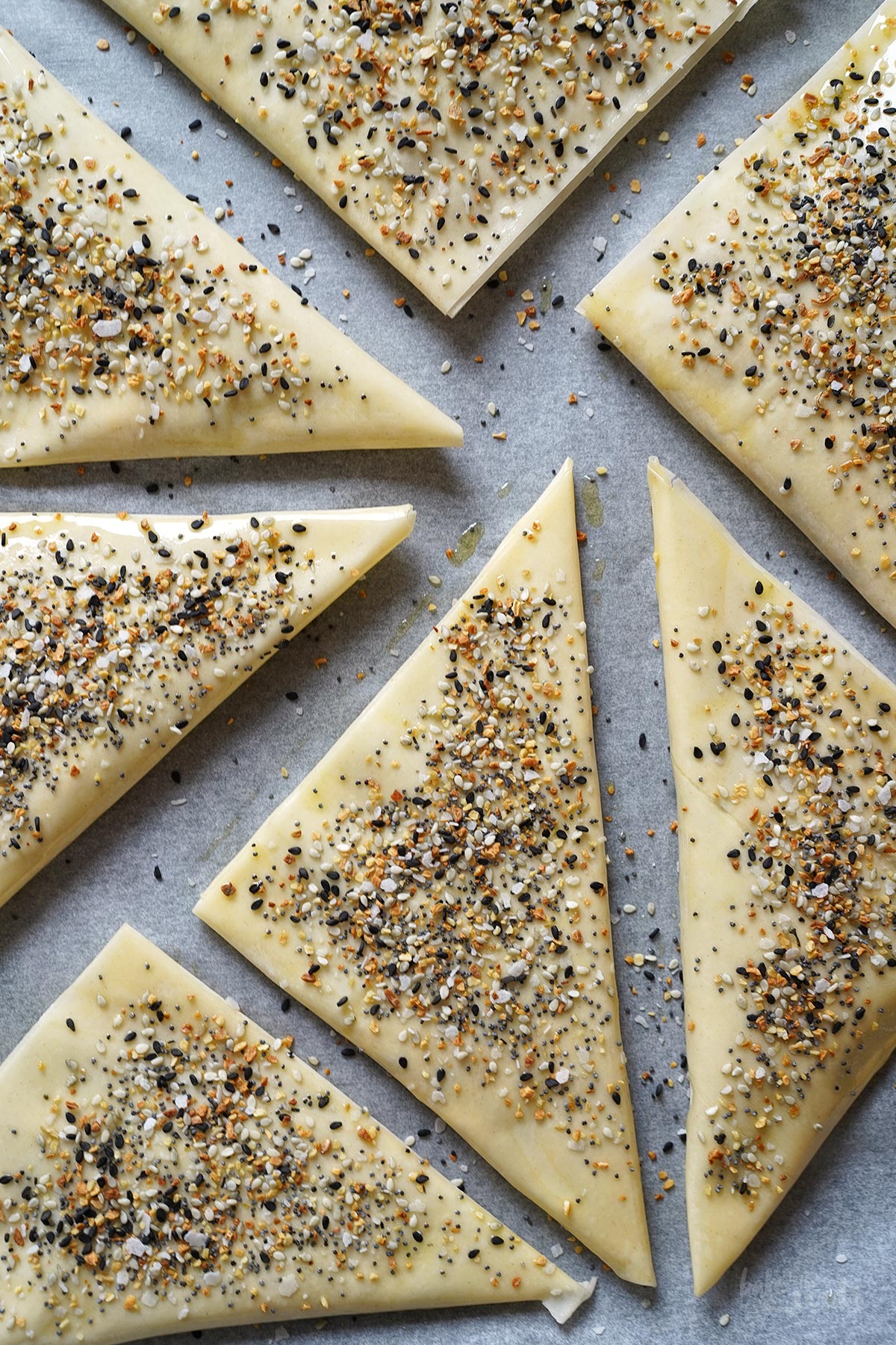 Zucchini & Feta Filoteigtaschen | Bake to the roots