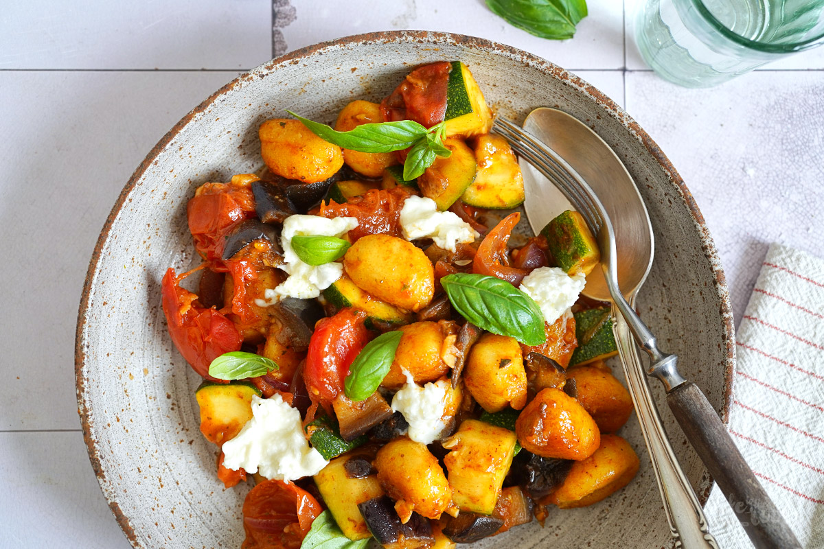 Gnocchi mit Sommergemüse | Bake to the roots