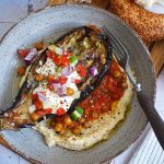 Gebackene Aubergine mit Hummus & Matbucha (AirFryer) | Bake to the roots