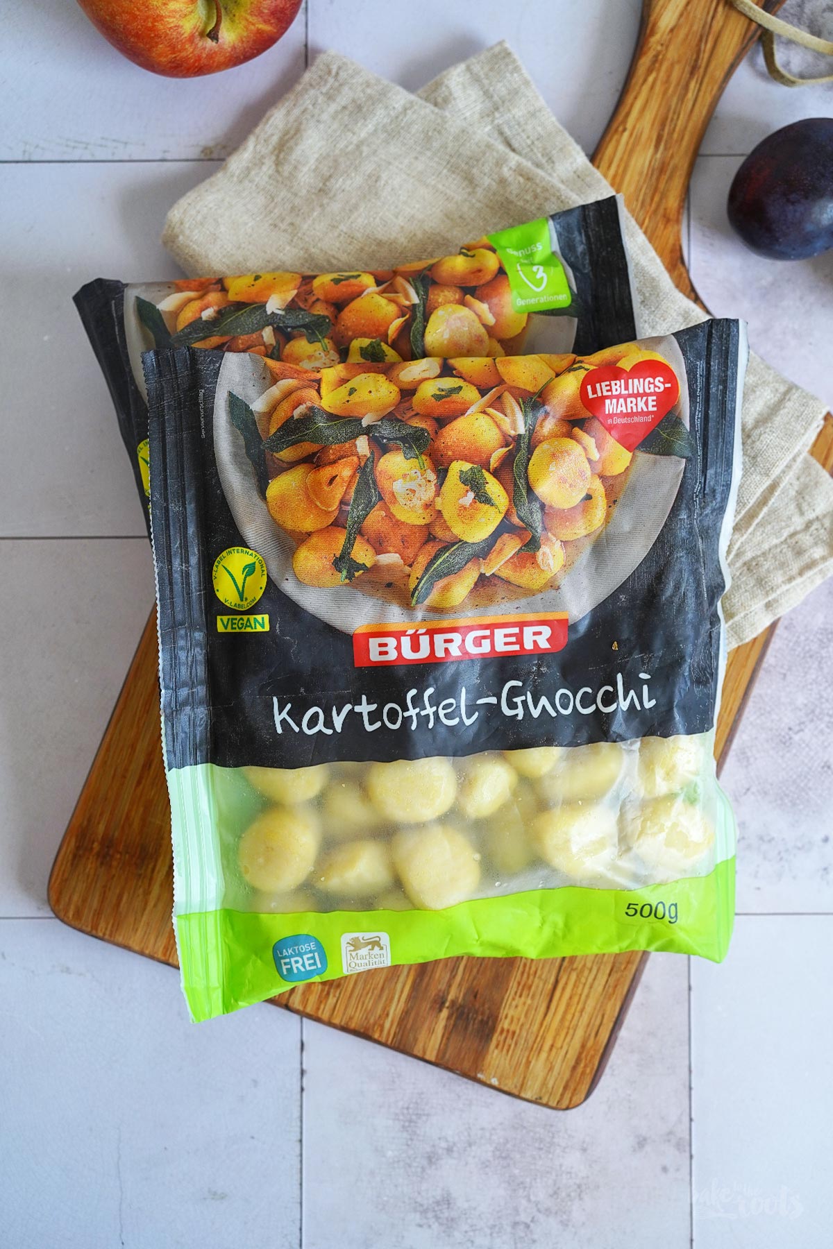 Gnocchi Schmarrn mit Zwetschgen- und Apfelkompott | Bake to the roots