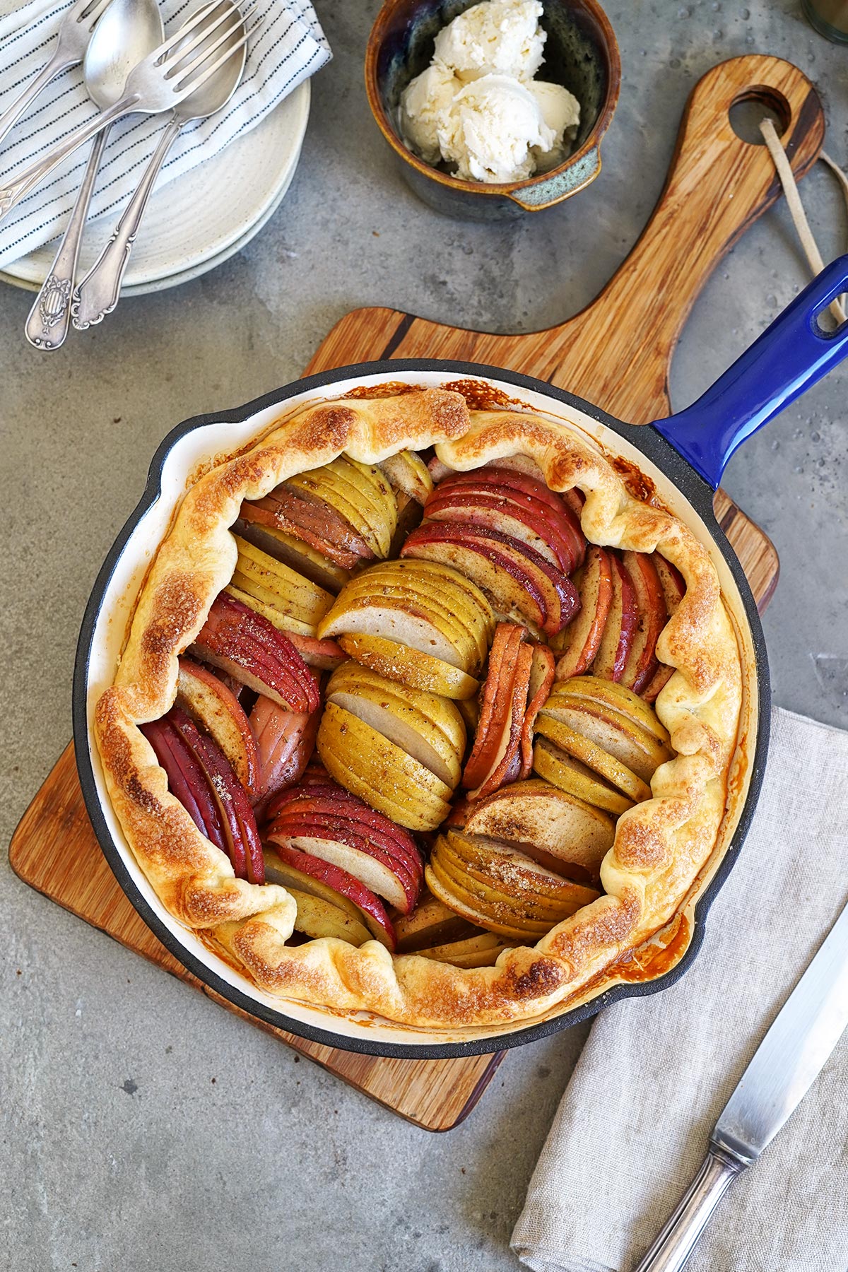 Einfache Apfel Galette | Bake to the roots