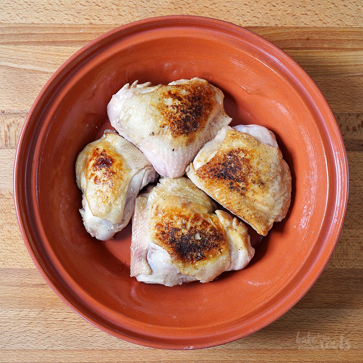 Tajine mit Hühnchen, Gemüse & Harissa Couscous | Bake to the roots