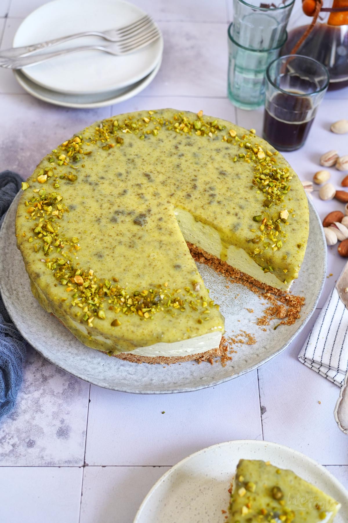 (No Bake) Pistazien & Mandeln Cheesecake | Bake to the roots