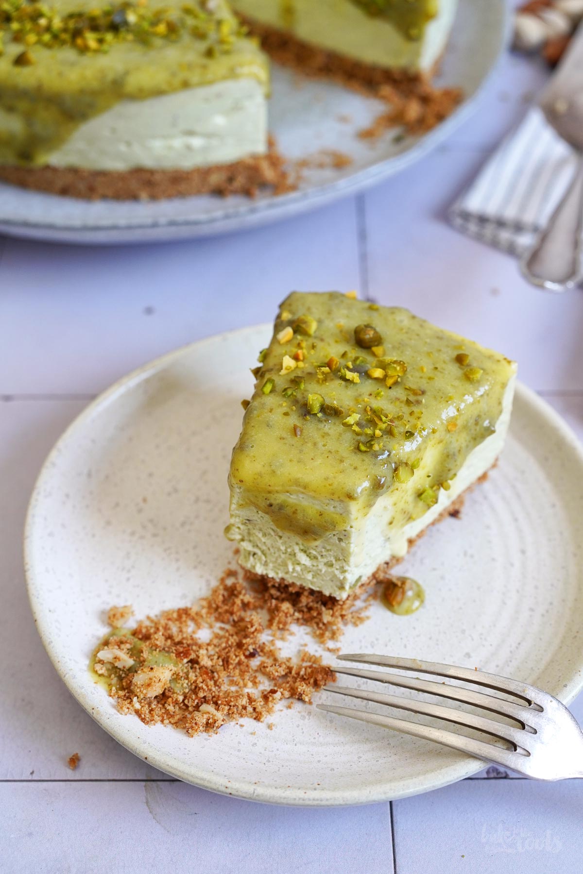 (No Bake) Pistazien & Mandeln Cheesecake | Bake to the roots
