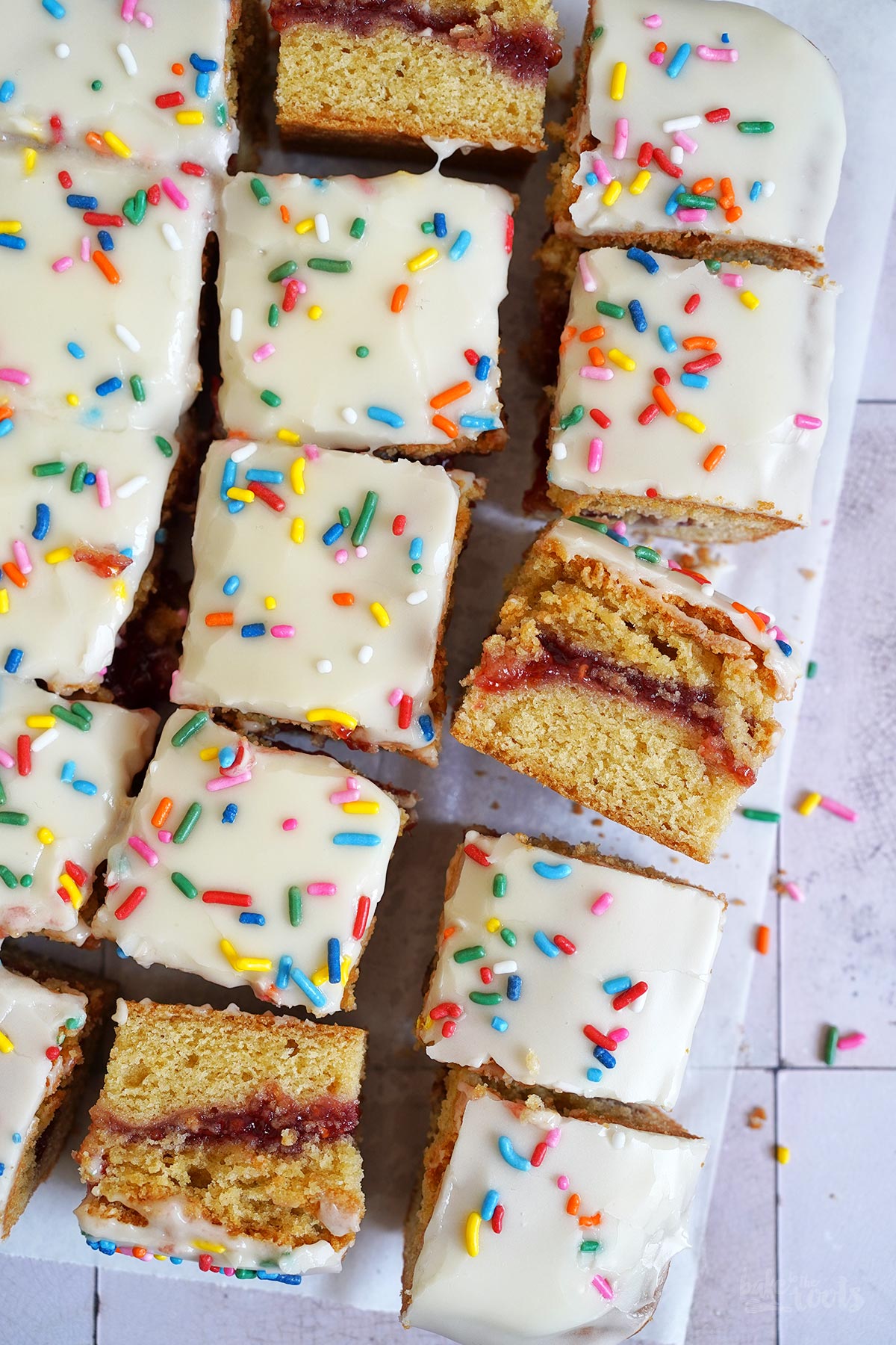 Raspberry Pop Tart Blondies | Bake to the roots