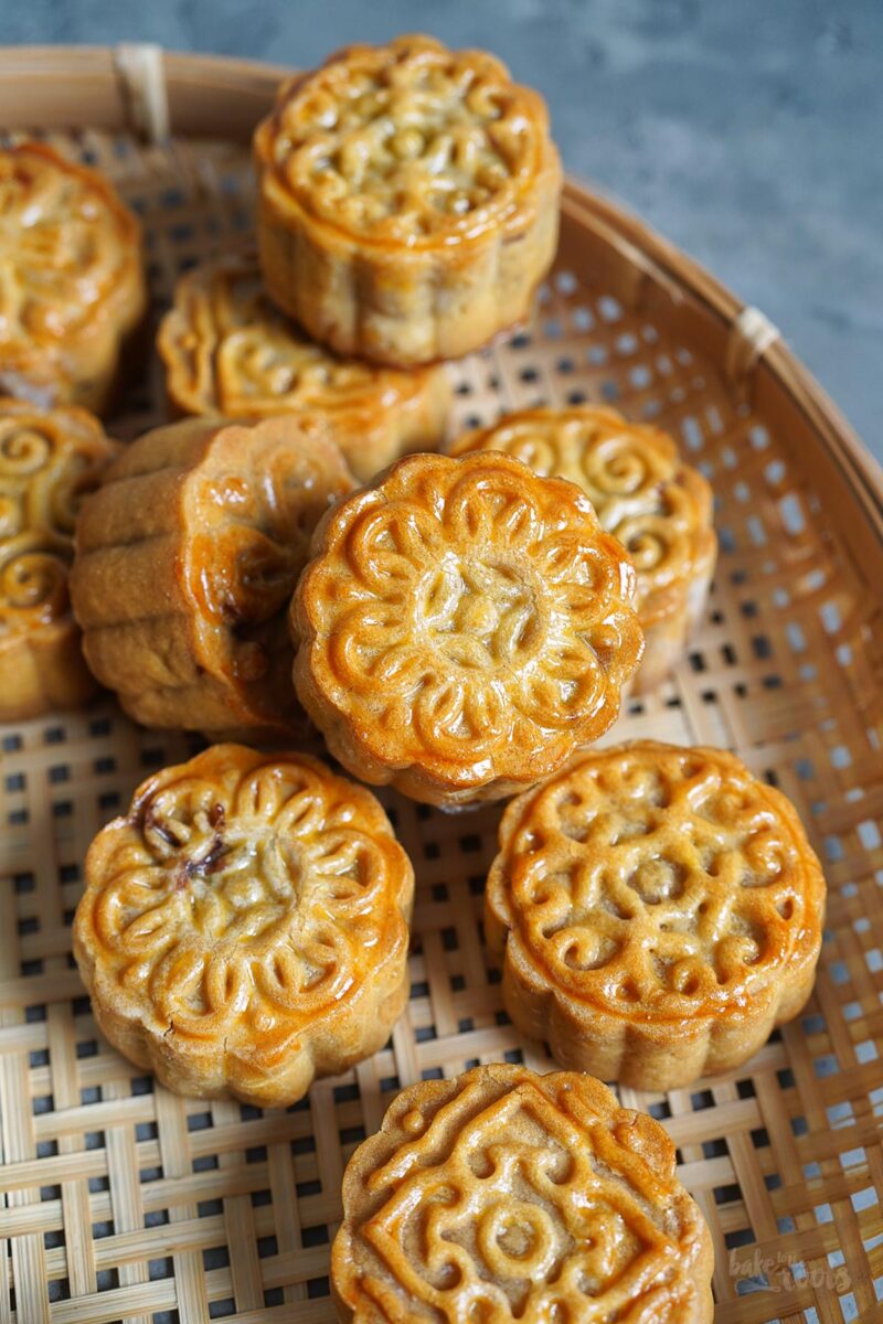 Cantonese Mooncakes with Red Bean Paste (月饼) | BTTR