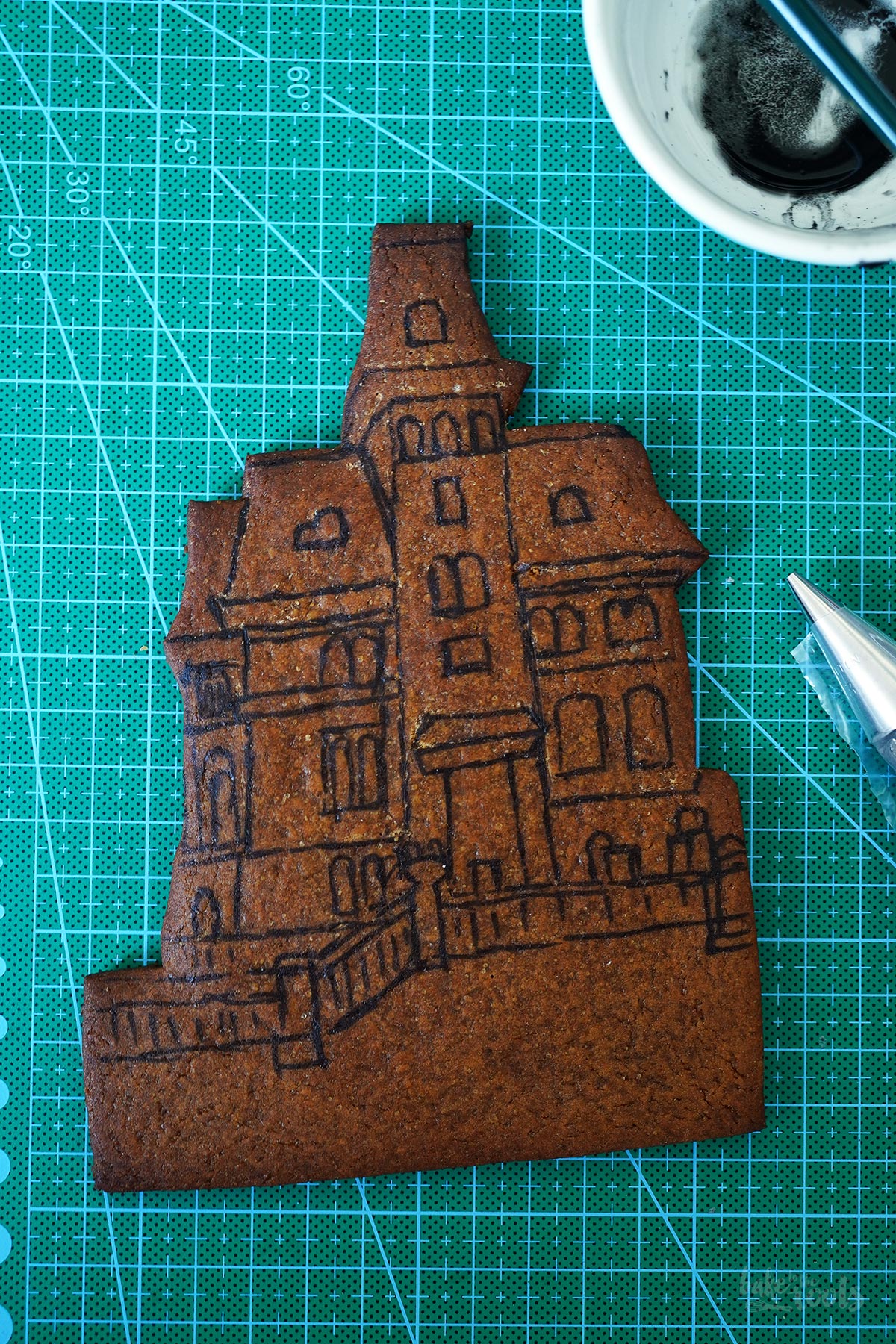 Wednesday Gingerbread Book Nook | Bake to the roots