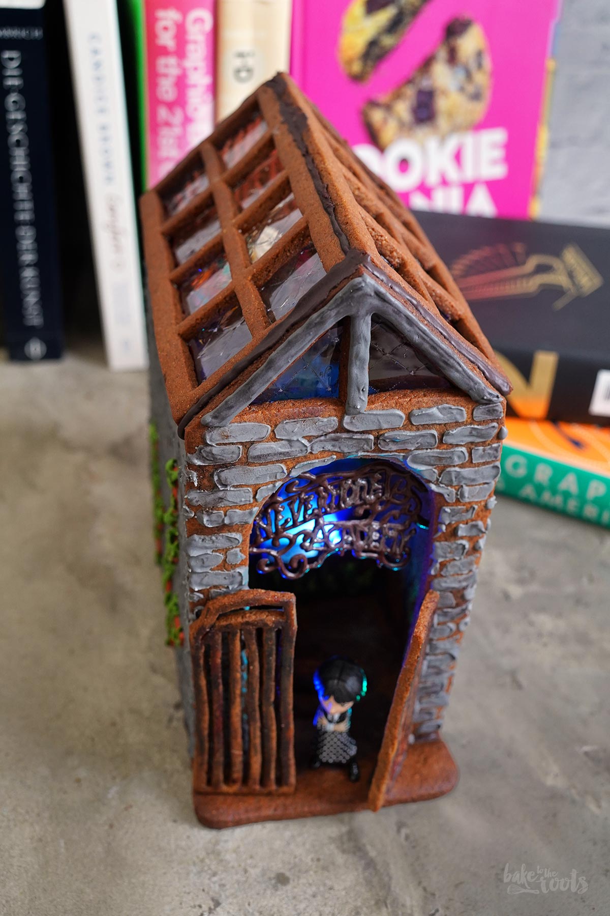 Wednesday Gingerbread Book Nook | Bake to the roots