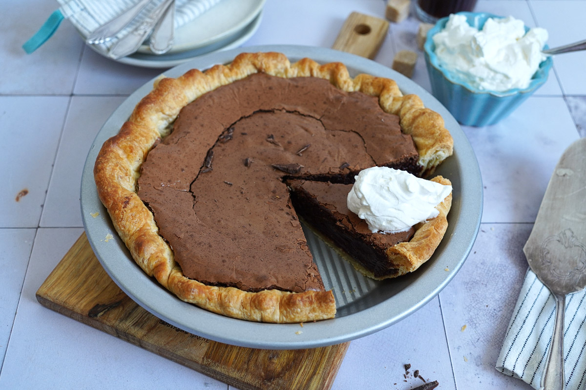 Fudgy Chocolate Brownie Pie | Bake to the roots