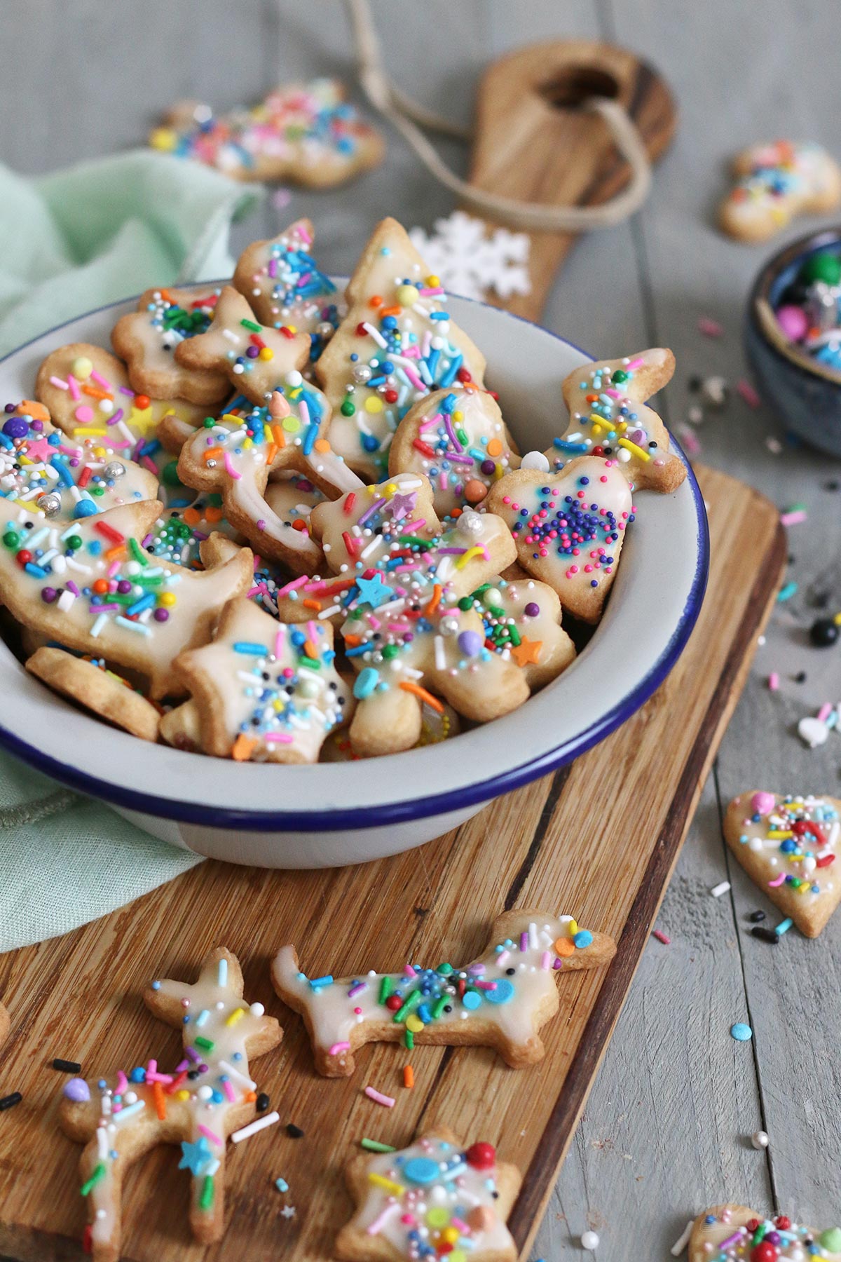 Einfache Butterplätzchen aka. Bunte Ausstecherle | Bake to the roots