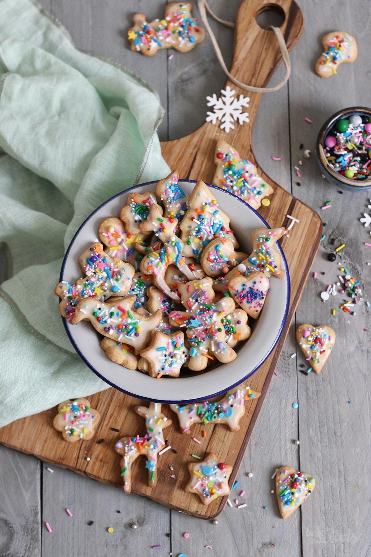 Einfache Butterplätzchen aka. Bunte Ausstecherle | Bake to the roots