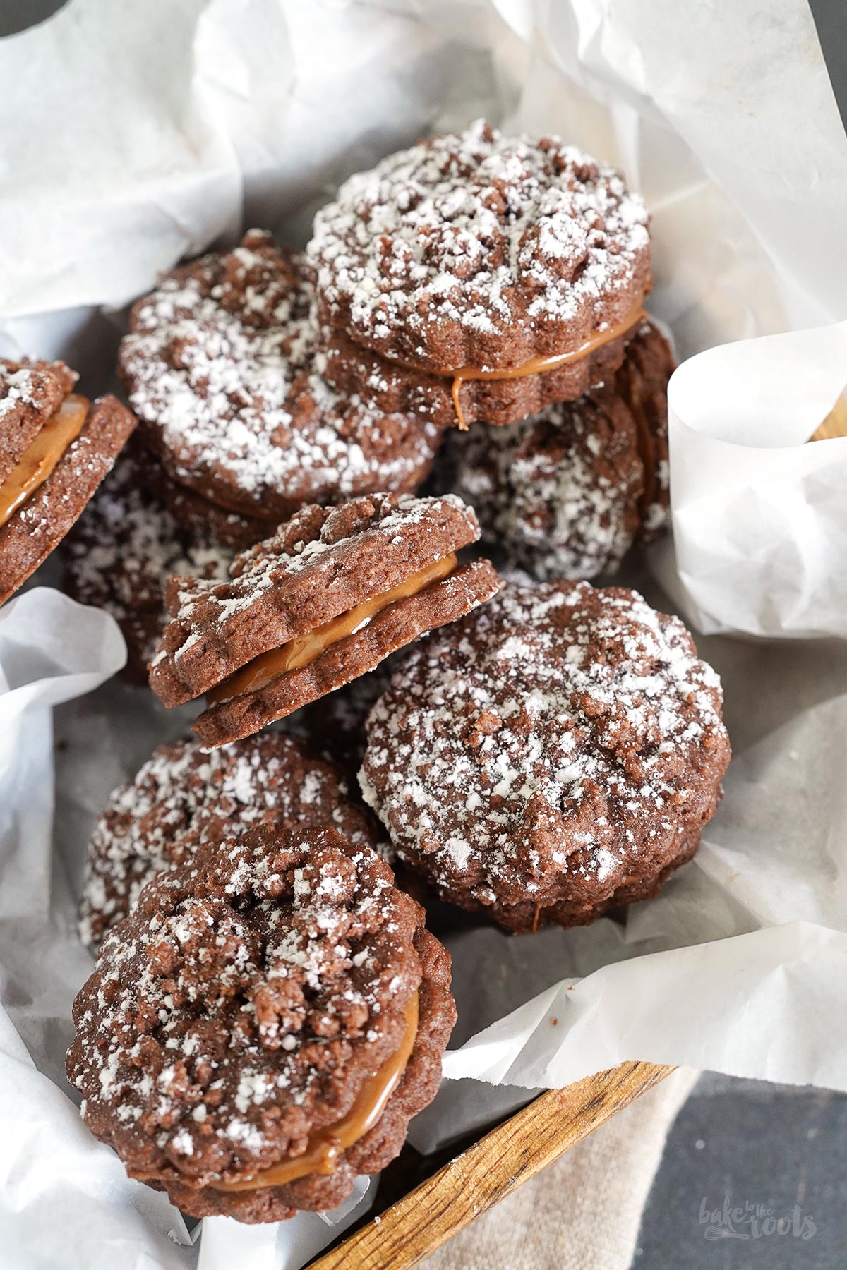 Schoko Streuselplätzchen mit Nougat & Biscoff | Bake to the roots