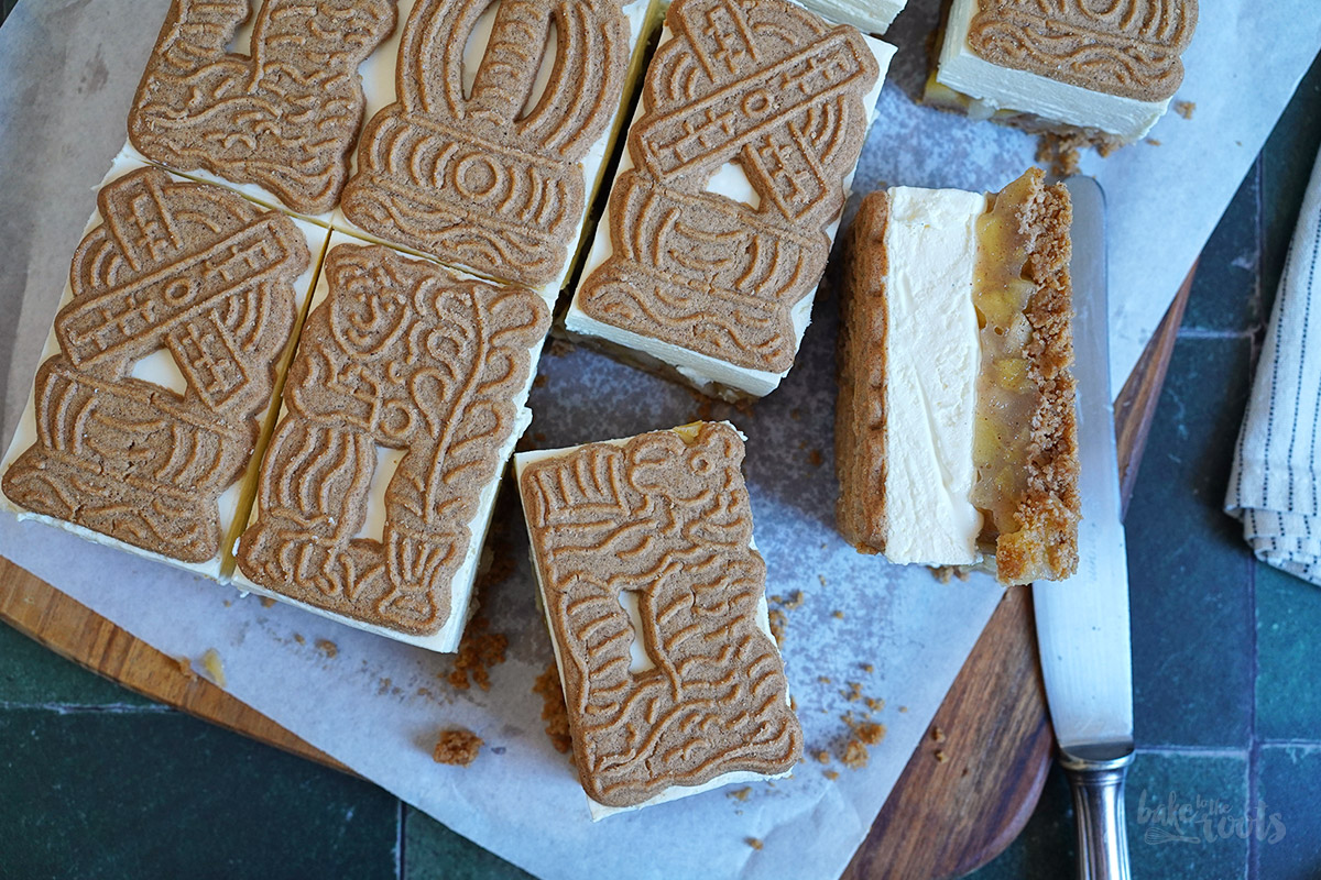 No-Bake Spekulatius Schnitten mit Apfelkompott | Bake to the roots