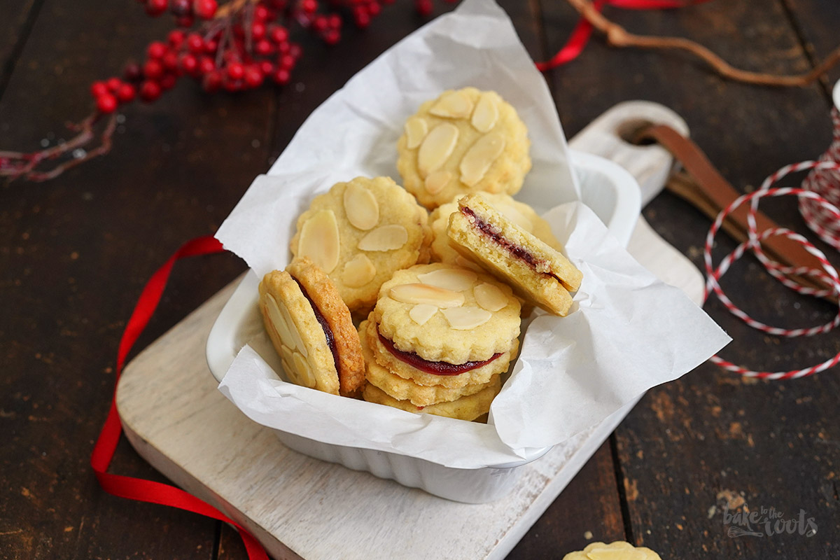 Mandelplätzchen mit Marmelade | Bake to the roots