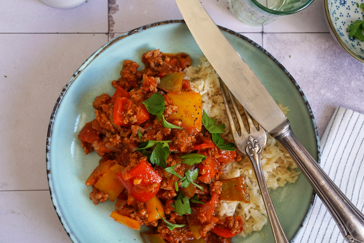 (Un)Gefüllte Paprika mit Reis | Bake to the roots