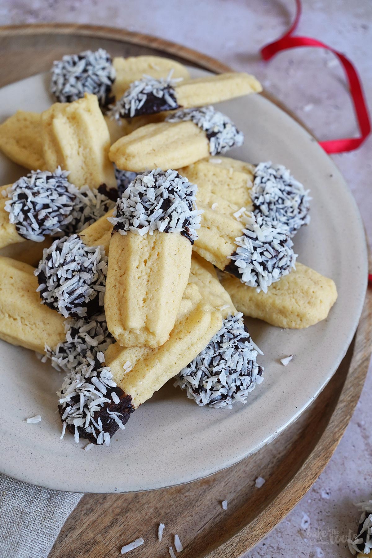 Kokos Spritzgebäck Stangen | Bake to the roots