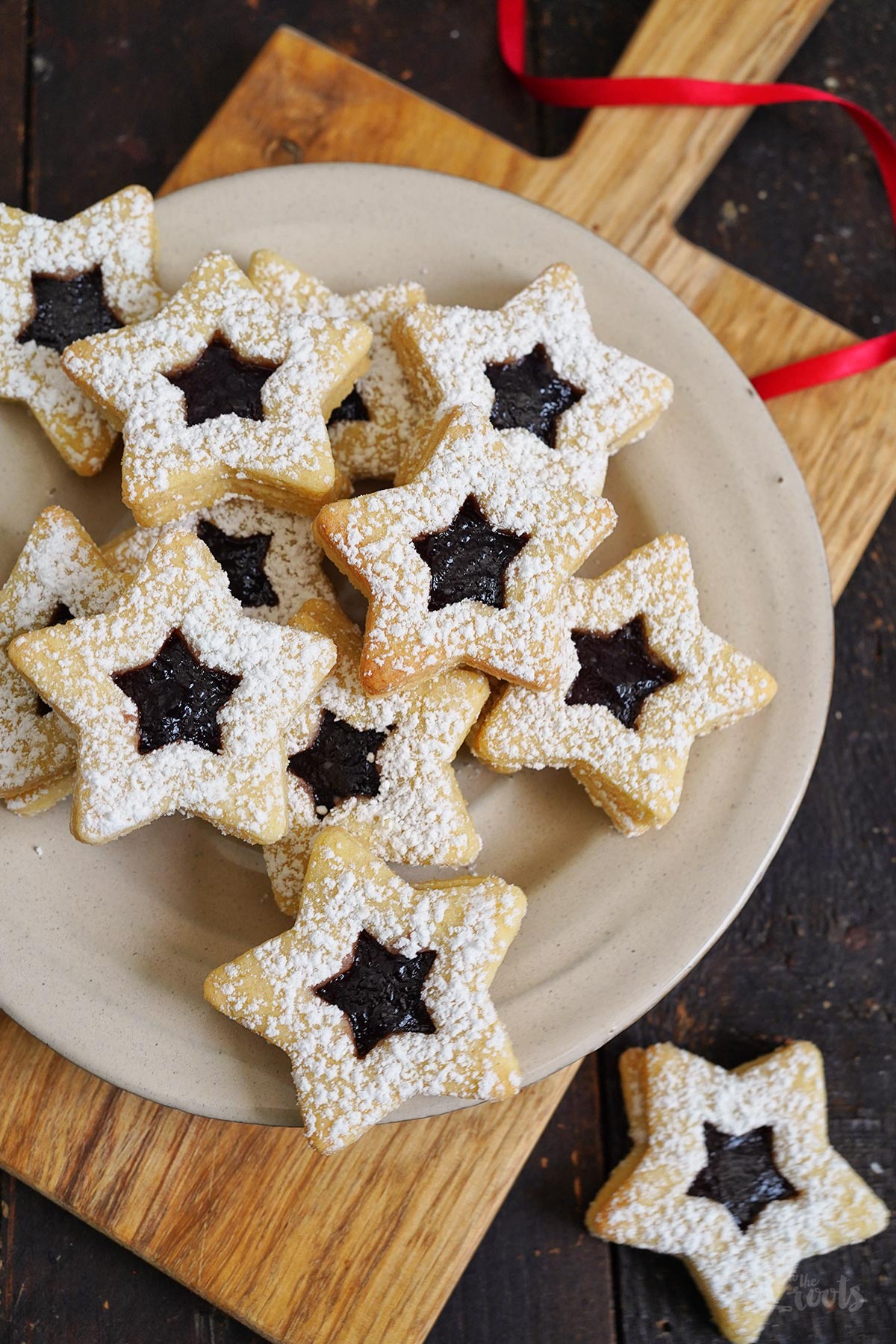 Mandelsterne mit Marmelade | Bake to the roots