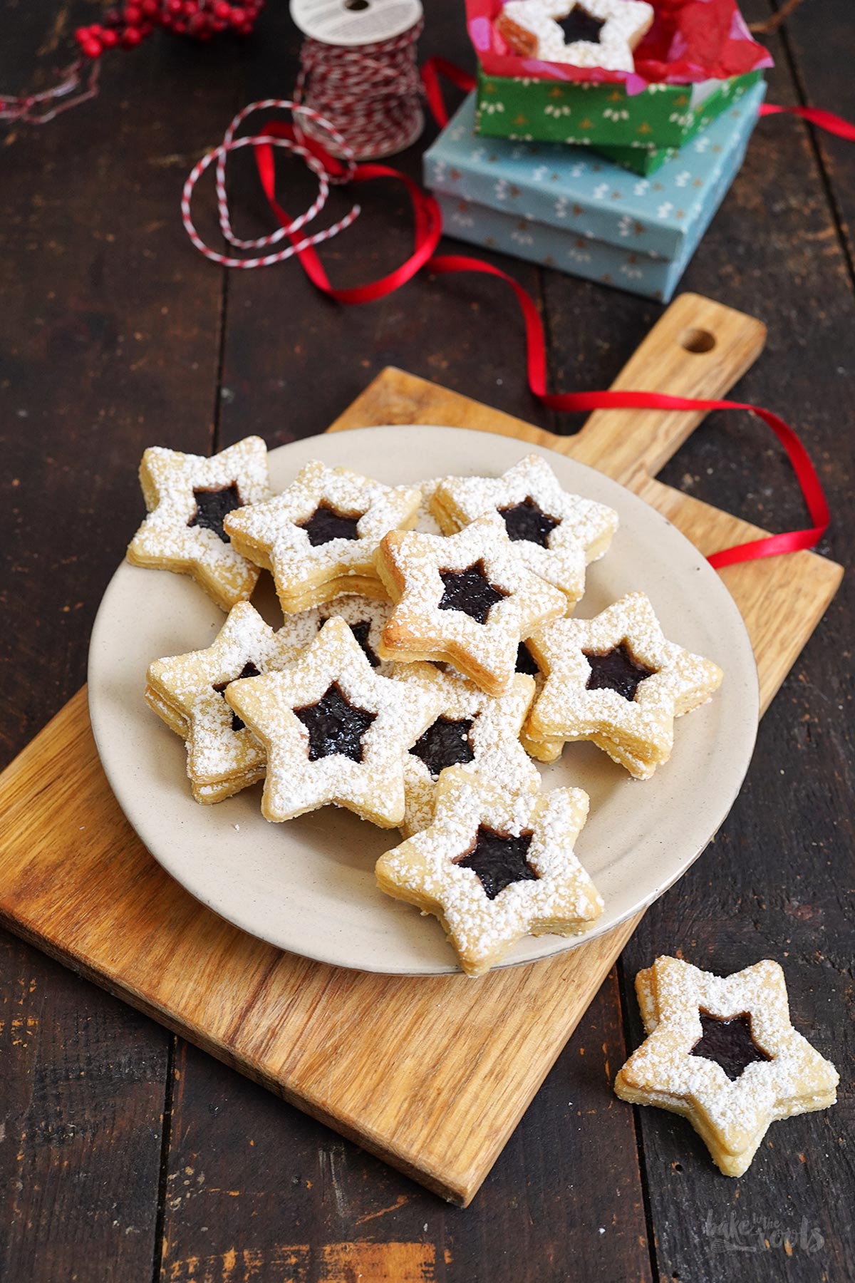 Mandelsterne mit Marmelade | Bake to the roots