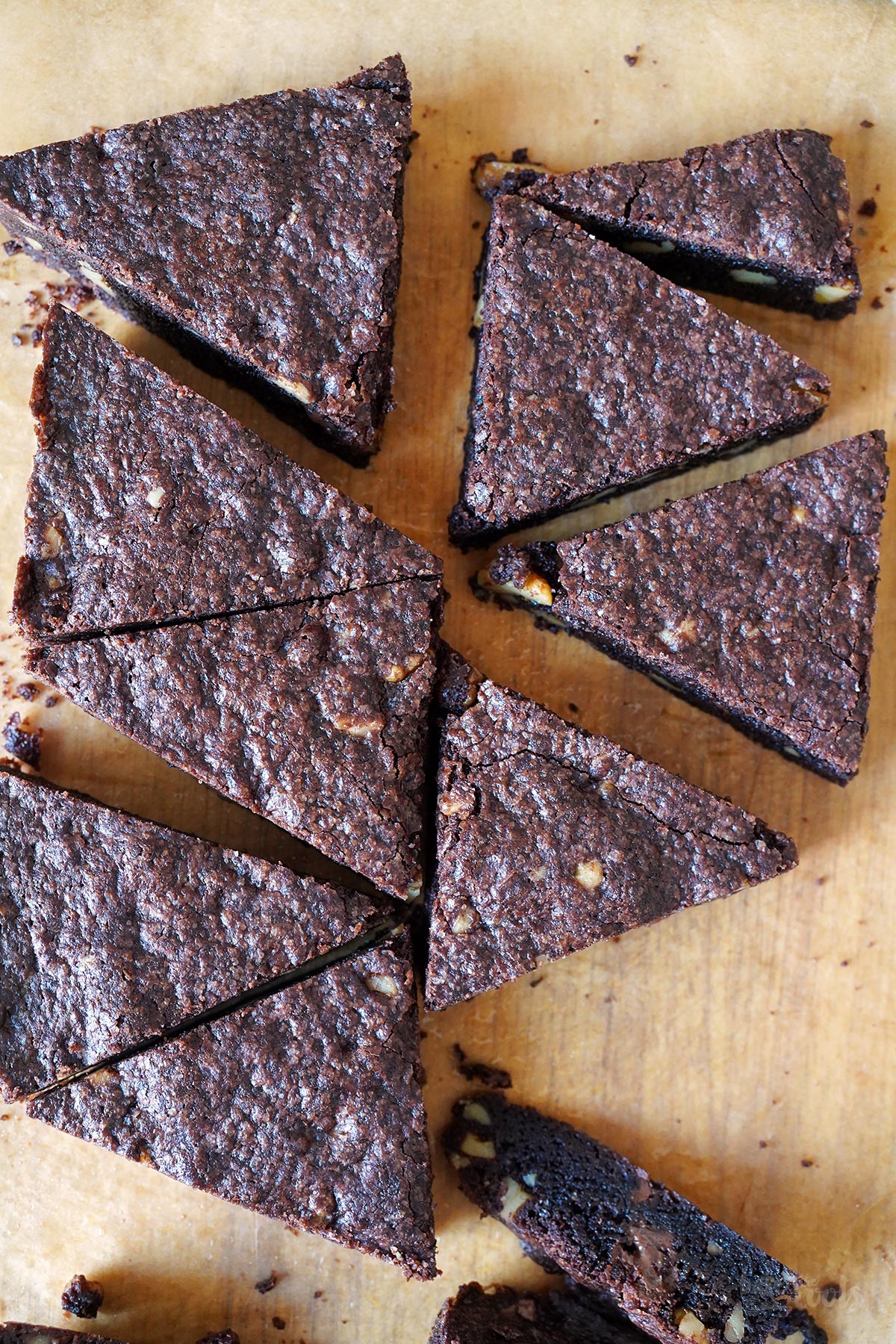 Xmas Walnut Brownies | Bake to the roots