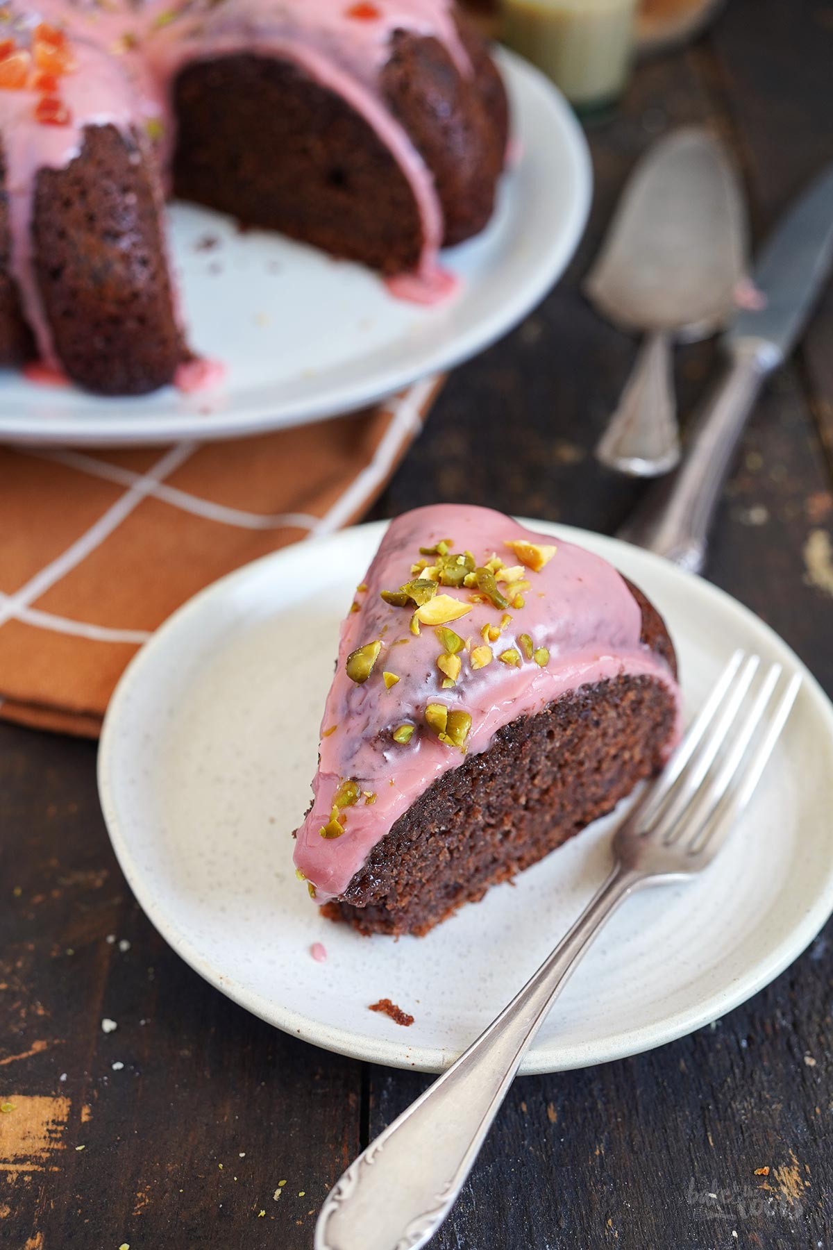 Einfacher Glühweinkuchen mit Schokolade | Bake to the roots