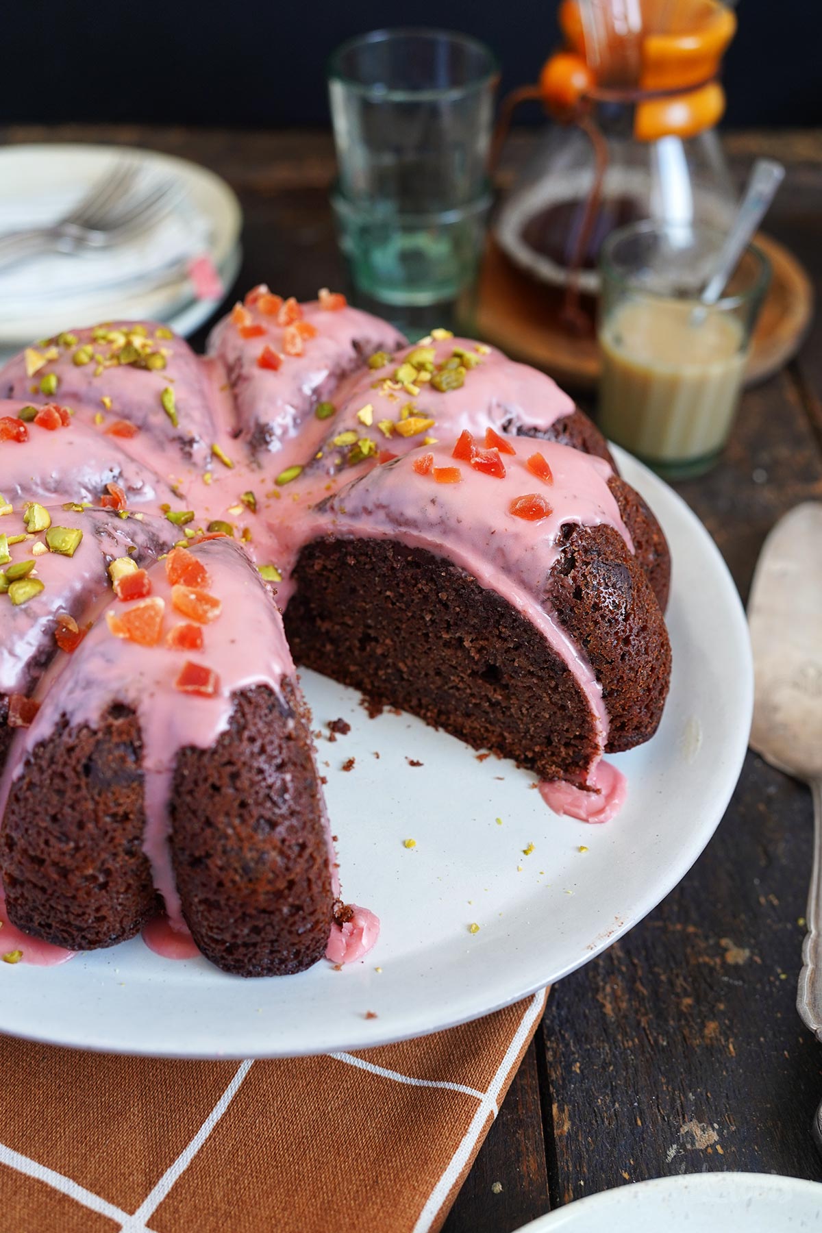 Einfacher Glühweinkuchen mit Schokolade | Bake to the roots