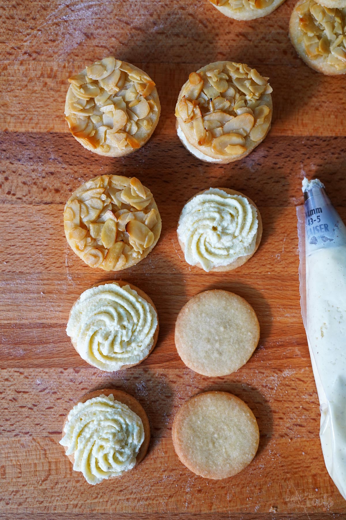 Bienenstich Plätzchen | Bake to the roots