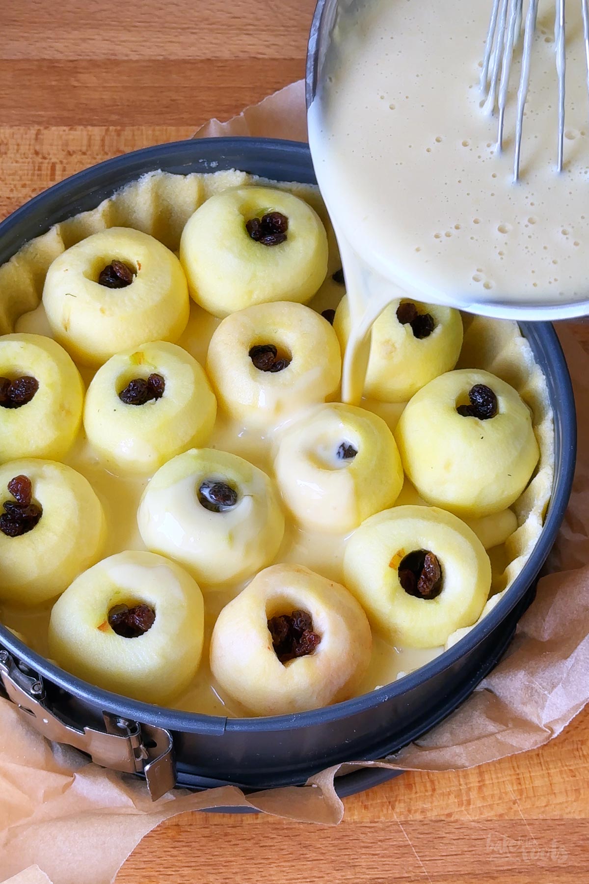 Einfacher Bratapfelkuchen (mit Pudding) | Bake to the roots