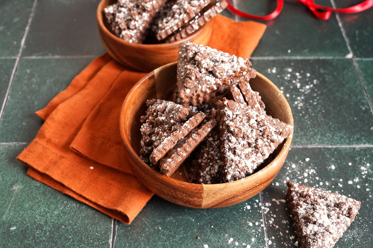 Schokolade Streusel Plätzchen mit Quittengelee | Bake to the roots