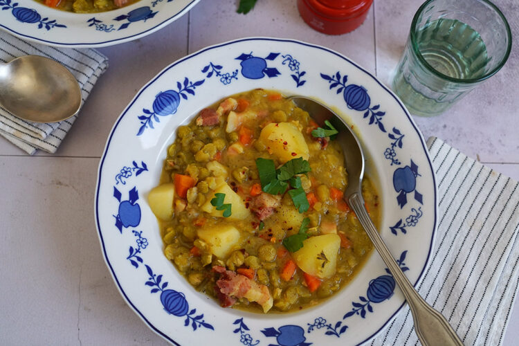 Deftiger Erbseneintopf (Bundeswehr Edition) | Bake to the roots