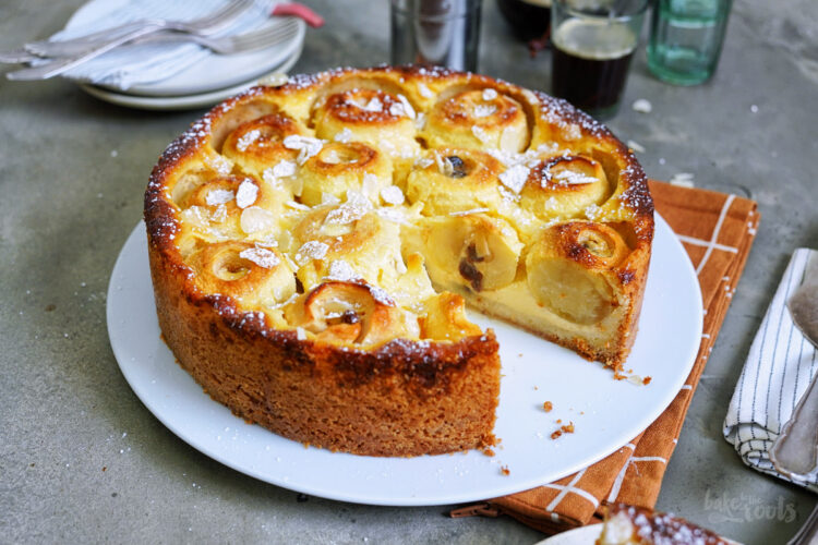 Einfacher Bratapfelkuchen (mit Pudding) | Bake to the roots