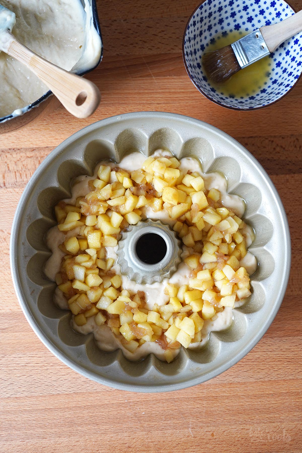 Apple Pie Bundt Cake | Bake to the roots