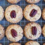 Einfache Pecan Sandies | Bake to the roots